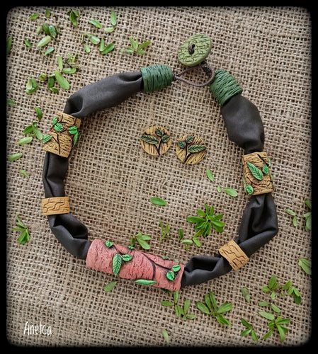 Collar y pantallas con diseño de hojitas (#108)
